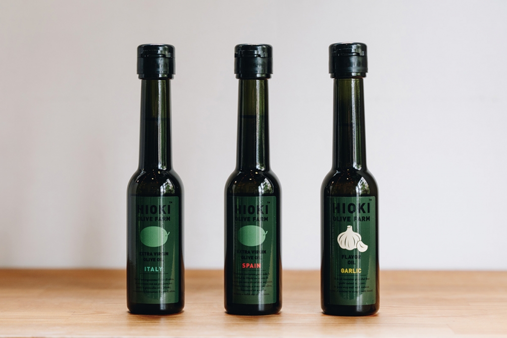 緑豊オリーブイタリア産（早摘み）・緑豊オリーブスペイン産（早摘み）・ガーリックオイル（国産にんにく使用）